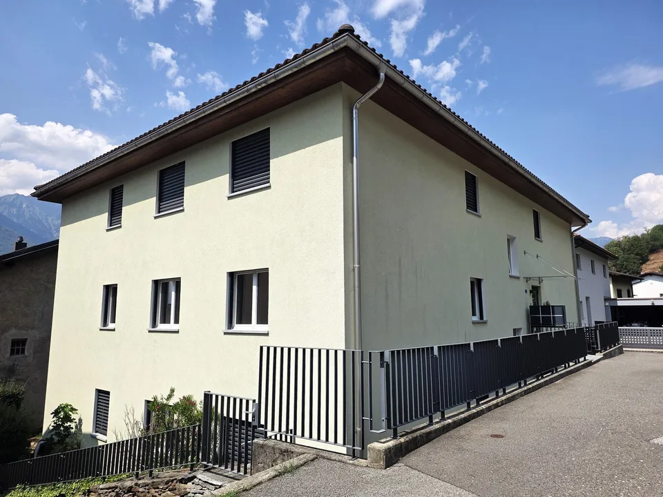 Wohnung mit 3.5 Zimmern und Garten in Camorino