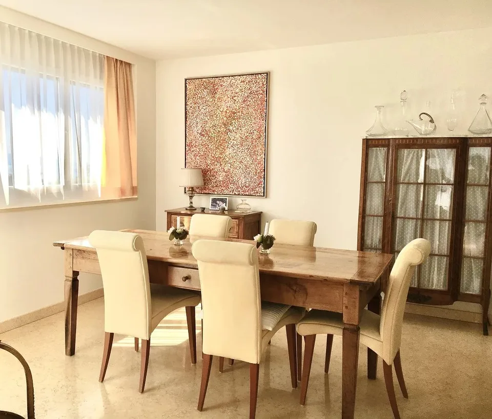 6.5-room duplex apartment on the top floors of a residential building