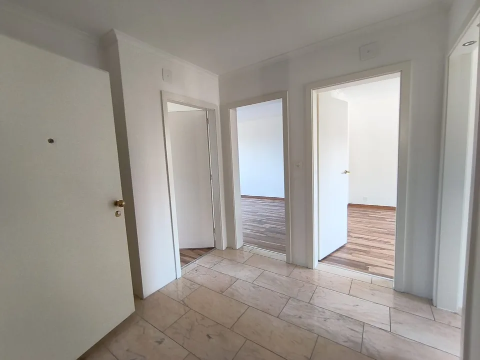 Helle Wohnung an zentraler Lage in Zürich befristet bis März 2027