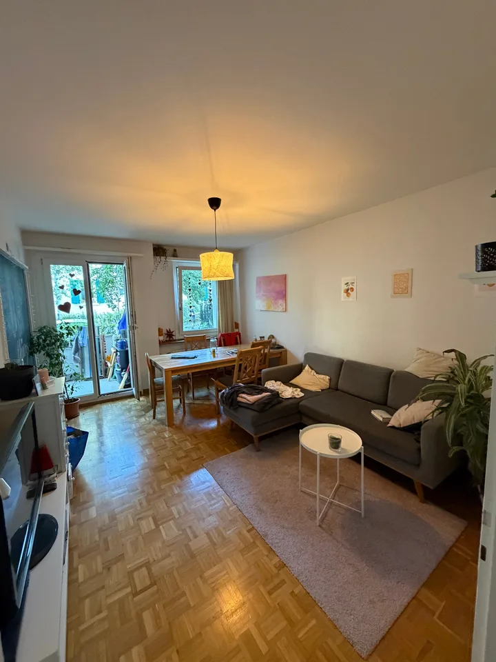 Appartamento di 4 camere con balcone nel cuore di Berna