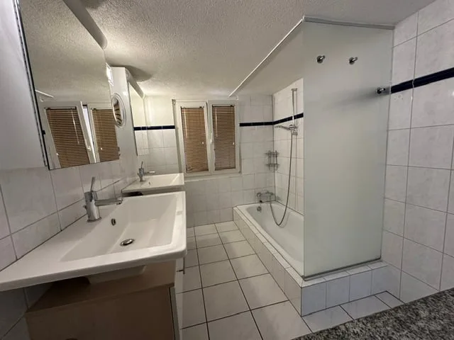 6 1/2-room row corner house with garden in a quiet and central residential area