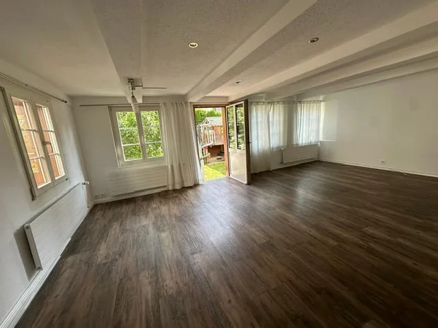 6 1/2-room row corner house with garden in a quiet and central residential area