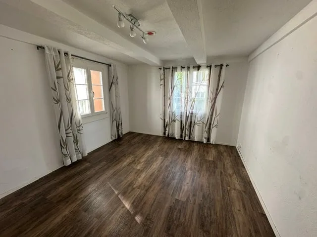 6 1/2-room row corner house with garden in a quiet and central residential area