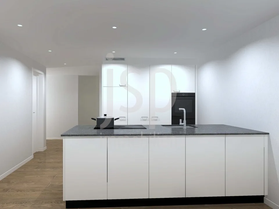 Unusual 4.5 room apartment with spacious gallery