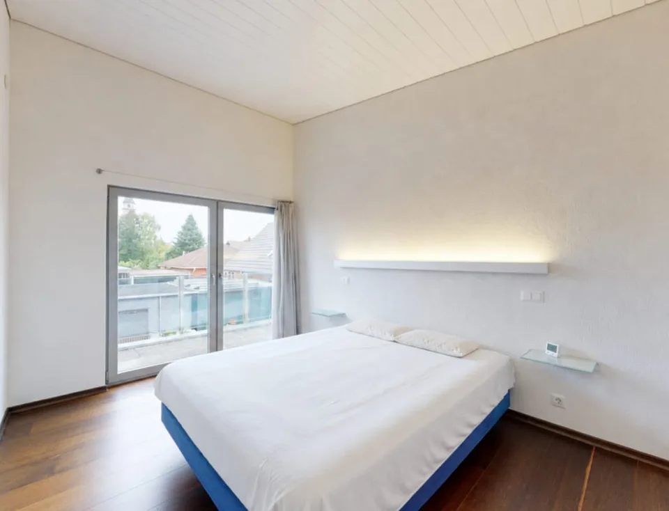7.5-Room Single-Family House with Balcony & Garden in Kriegstetten for Sale