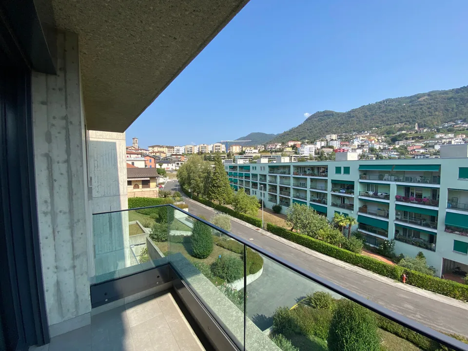 VACALLO  AMPIO 4.5 LOCALI CON TERRAZZE E VISTA APERTA