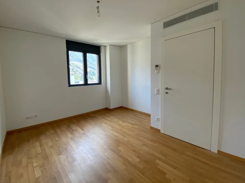 VACALLO  AMPIO 4.5 LOCALI CON TERRAZZE E VISTA APERTA