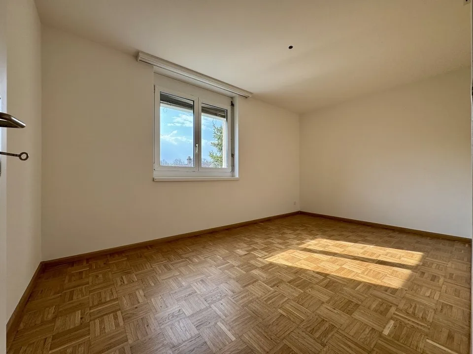 GEMÜTLICHE WOHNUNG IN STADTNÄHE -1x MIETZINS GESCHENKT