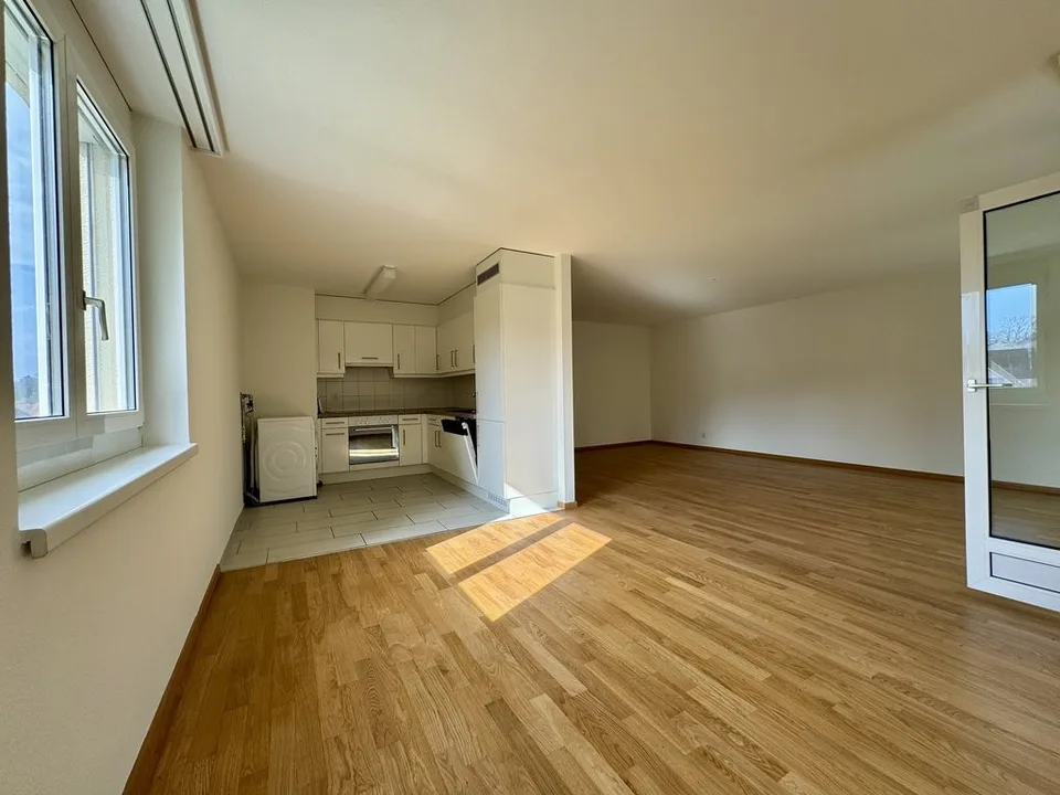 GEMÜTLICHE WOHNUNG IN STADTNÄHE -1x MIETZINS GESCHENKT