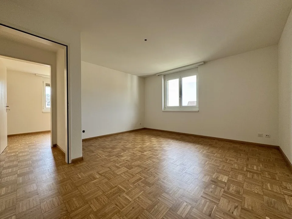 GEMÜTLICHE WOHNUNG IN STADTNÄHE -1x MIETZINS GESCHENKT