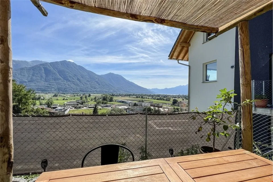 Lavertezzo Piano, Maison unifamiliale neuve avec jardin et vue ouverte