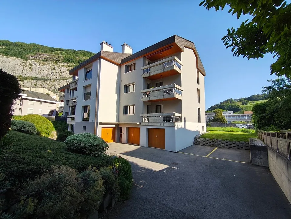 Ufficio di 2.5 locali a Saint-Maurice – Accessibile e ben situato