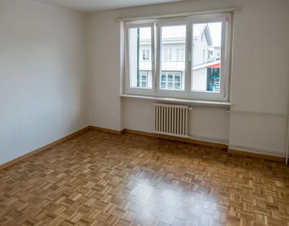 Gemütliche 4-Zimmer-Wohnung mit Balkon in Niederurnen