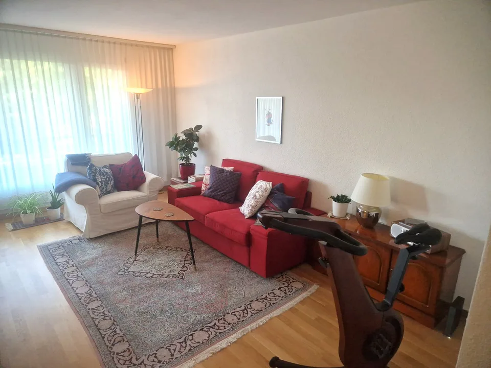 Bright 3.5-room apartment with balcony in a quiet location in Ittigen