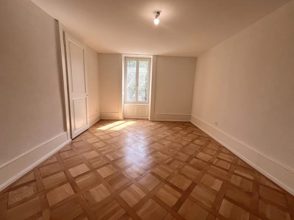 Magnificent 3.5 rooms renovated with balcony and garden in Yverdon-les-Bains