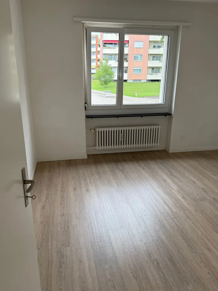 Grosszügige Wohnung im Hohrainli-Quartier