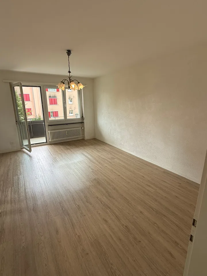 Grosszügige Wohnung im Hohrainli-Quartier