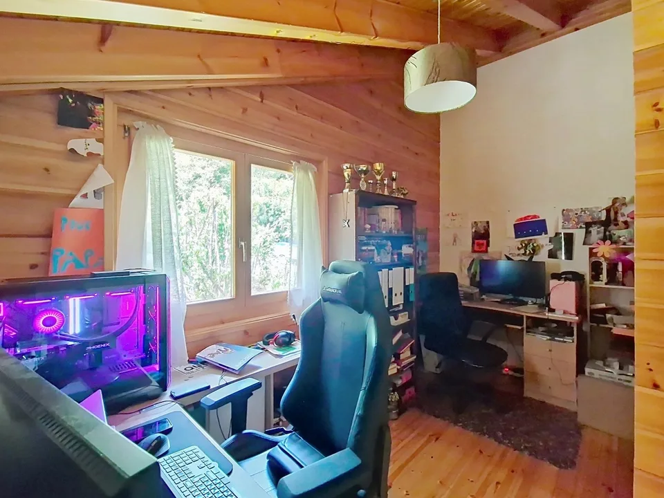 Arbaz, 5.5-room chalet of 175 m2 with garage and parking spaces