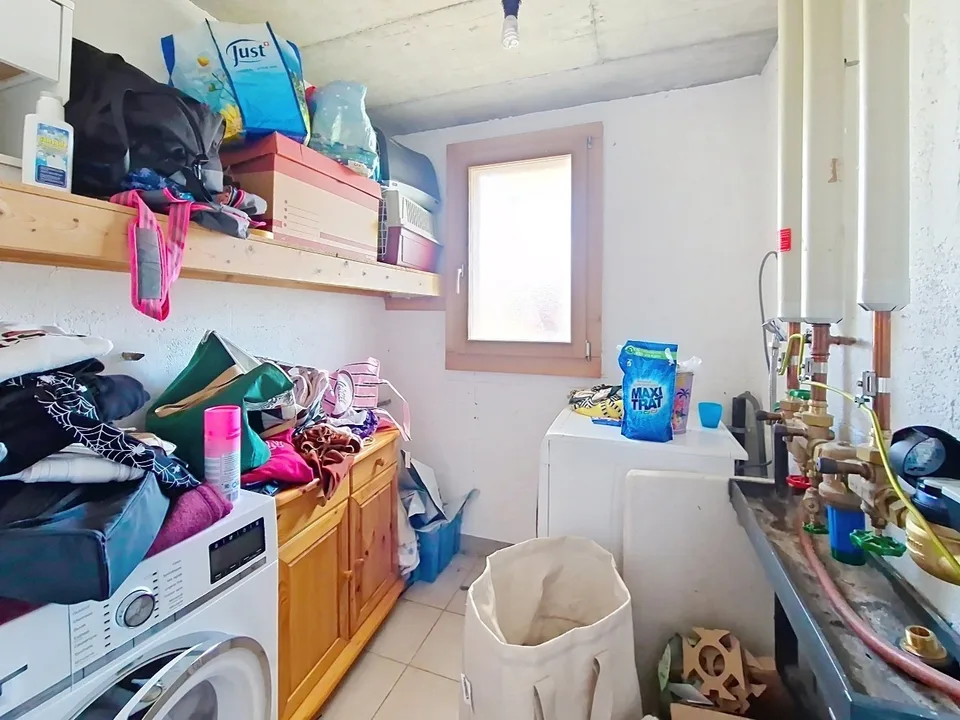 Arbaz, 5.5-room chalet of 175 m2 with garage and parking spaces