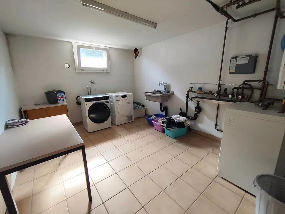 Character villa in Saint-Maurice – 5.5 rooms with view and large plot
