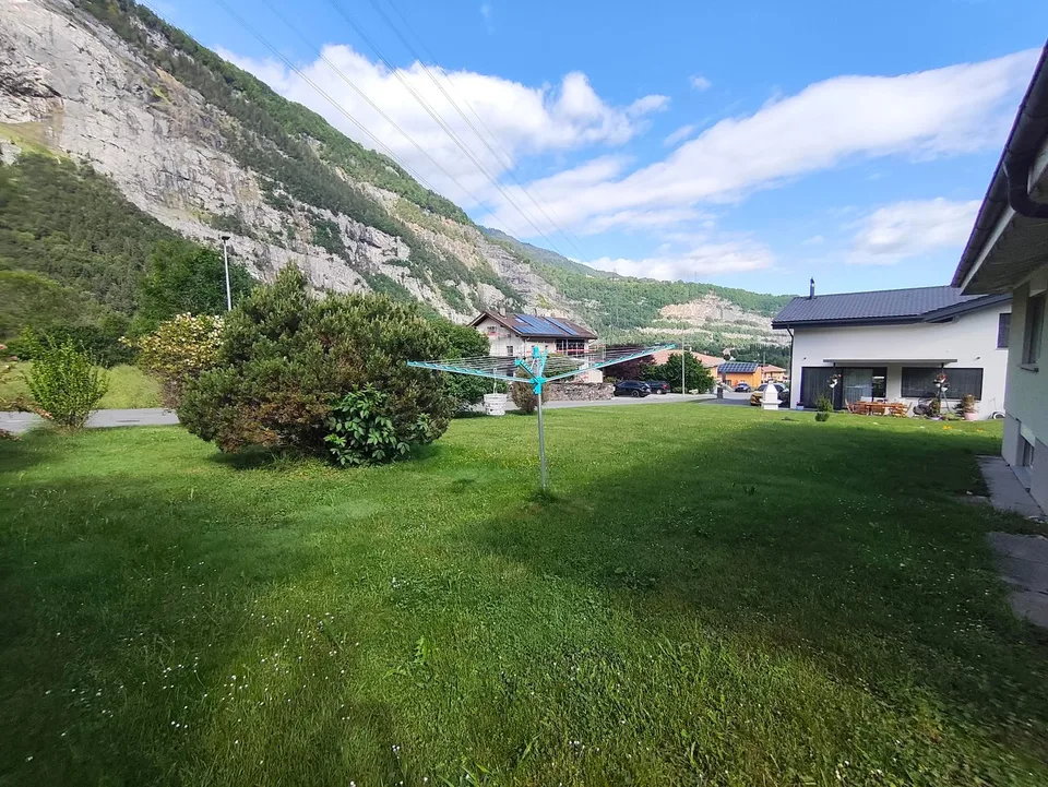 Character villa in Saint-Maurice – 5.5 rooms with view and large plot