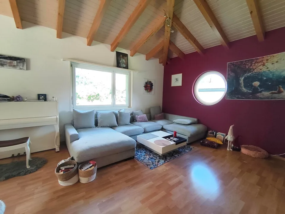 Character villa in Saint-Maurice – 5.5 rooms with view and large plot