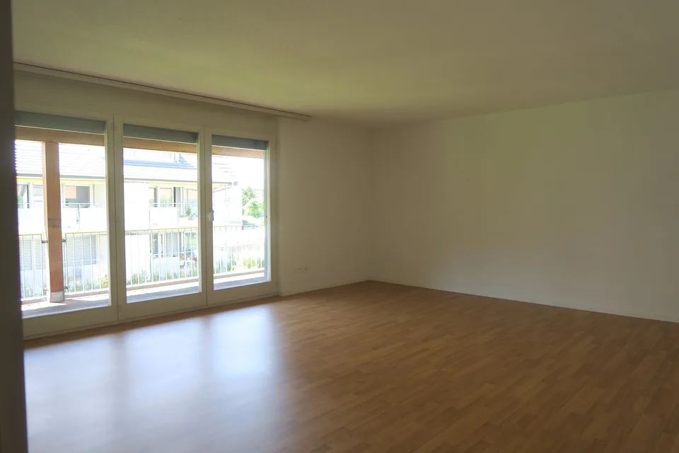Appartement moderne 4 pièces avec balcon dans un quartier calme Kappel