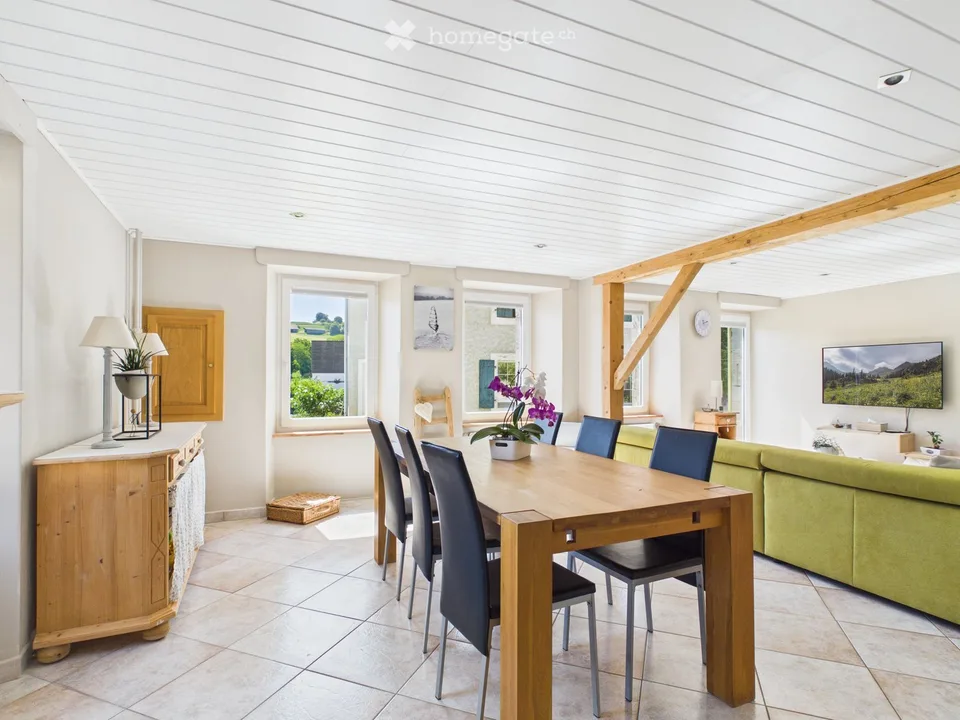For sale is a charming single-family home with 6.5 rooms + an independent studio
