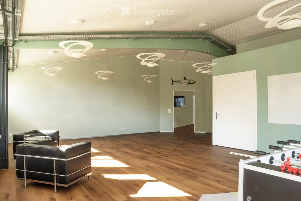 Attraktive Gewerbefläche im 2. OG in Uster – 230 m²