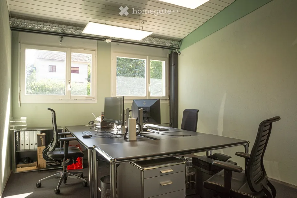 Attraktive Gewerbefläche im 2. OG in Uster – 230 m²