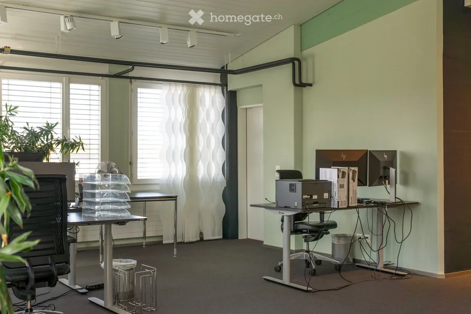 Attraktive Gewerbefläche im 2. OG in Uster – 230 m²