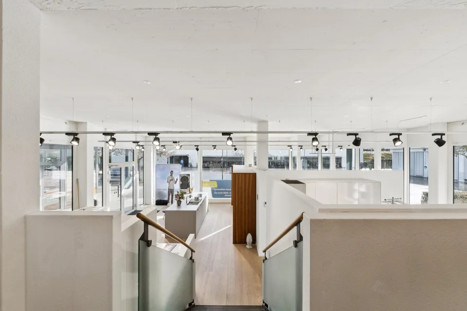 Attractive investment at Baar train station - Ideal for owner-occupiers or investors