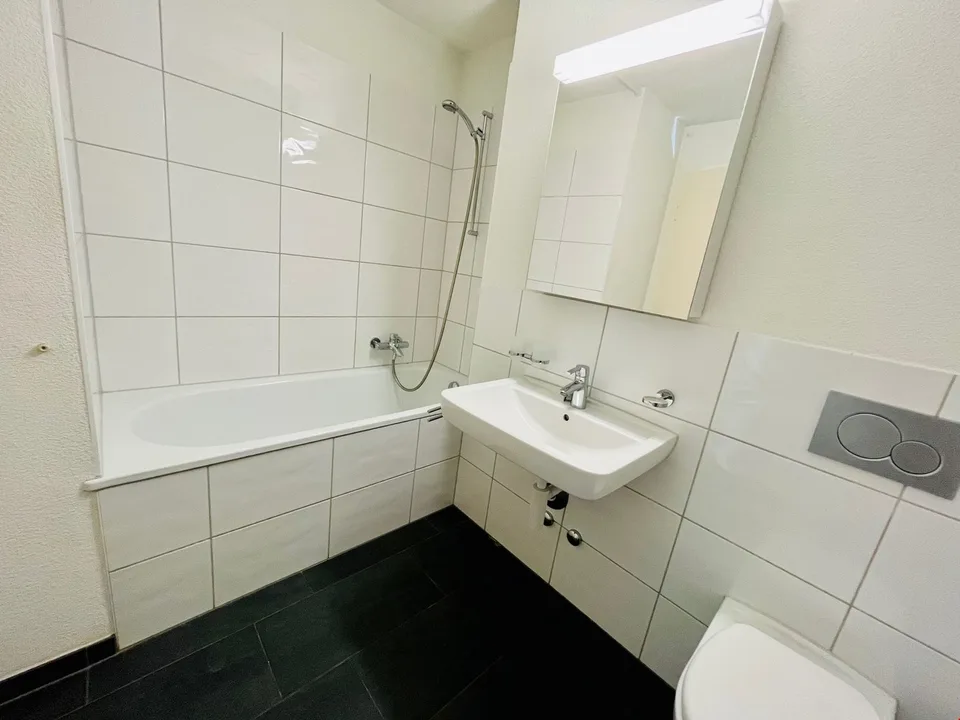 Biel, Oberer Quai 18: schöne 2.5-Zi-Wohnung zu vermieten