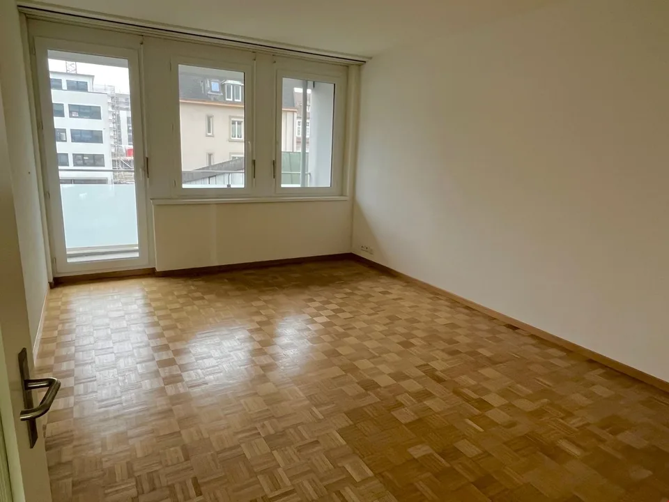 Biel, Oberer Quai 18: schöne 2.5-Zi-Wohnung zu vermieten