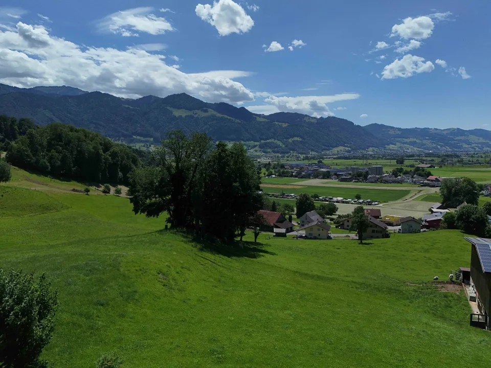 Due lati, una casa – sole e vista panoramica a sud, pace e frescura a nord