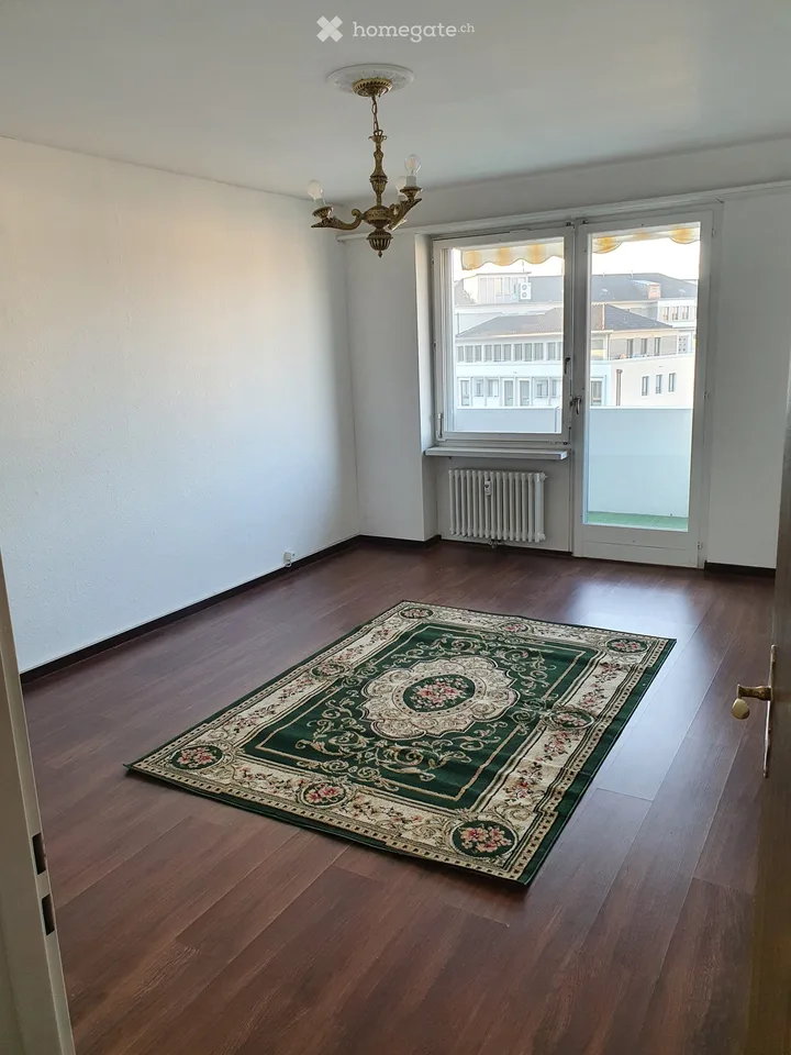 Zentrumsnahe grosse 3-Zi.-Whg., 5.OG, Nähe Aeschenplatz u. St.Alban-Vorstadt