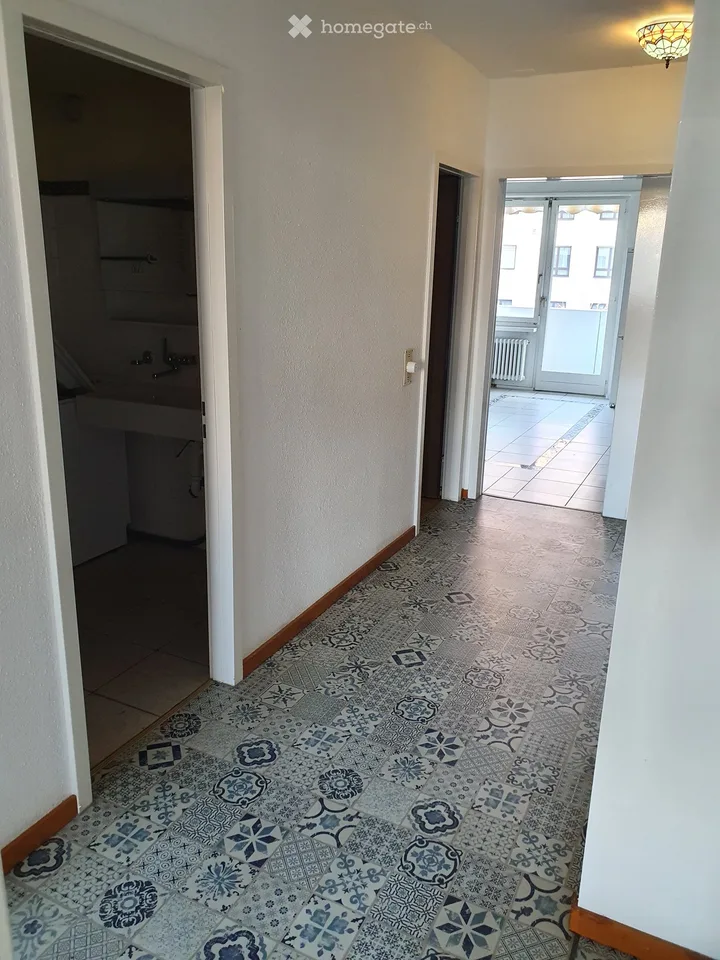 Zentrumsnahe grosse 3-Zi.-Whg., 5.OG, Nähe Aeschenplatz u. St.Alban-Vorstadt