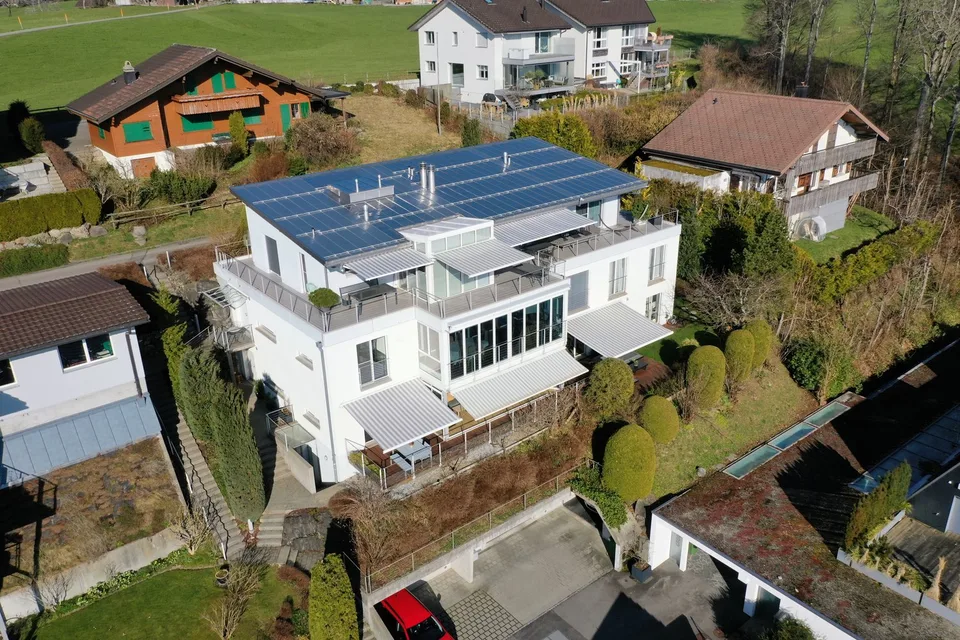 5.5-Zimmerwohnung mit unverbaubarer See- und Bergsicht