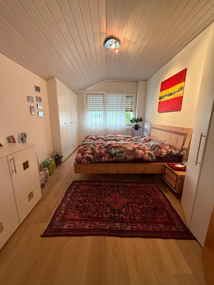 Attractive 4-room attic apartment with lift access directly into the apartment