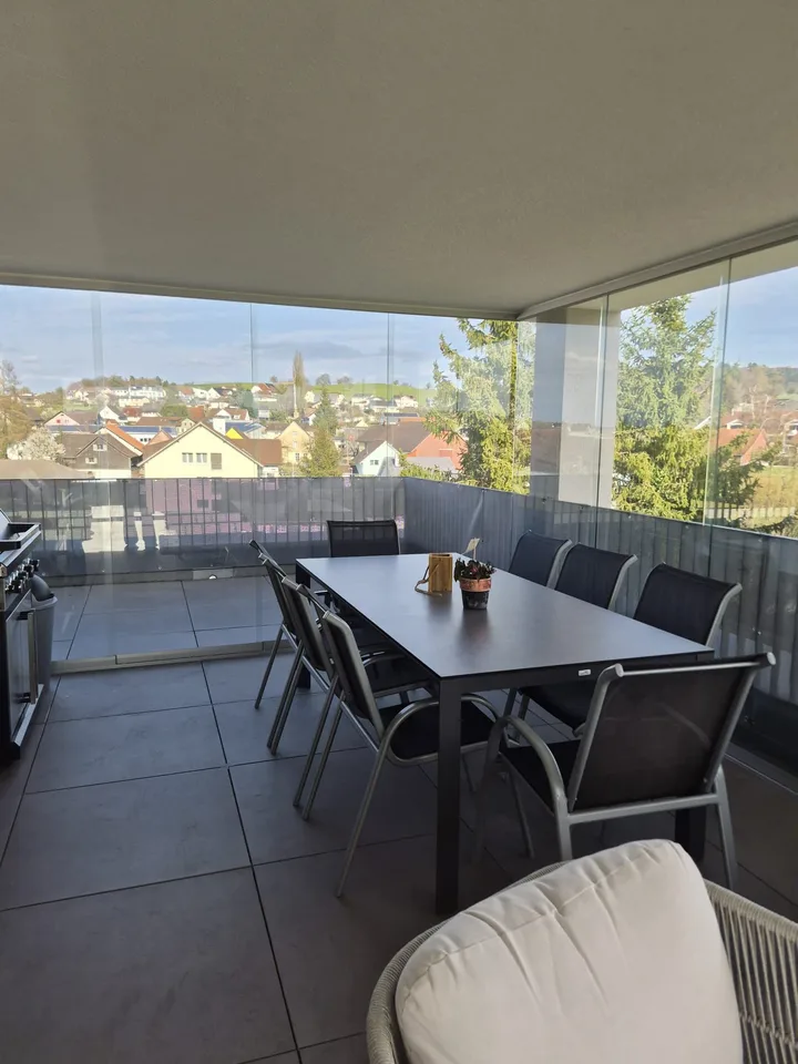 Modern 4.5-room attic apartment with countryside view