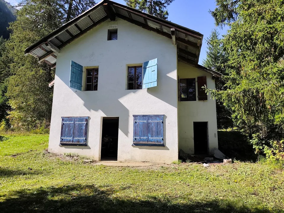 Chalet with 3.5 rooms for sale in Conthey – Alpine charm