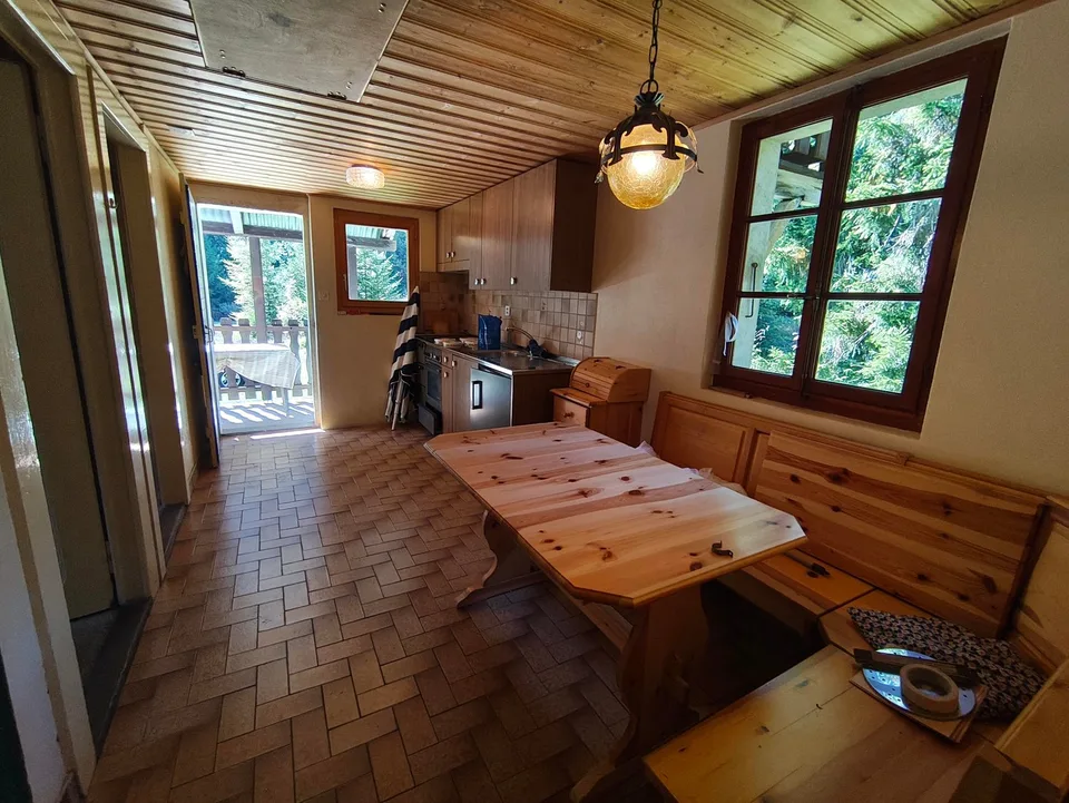 Chalet with 3.5 rooms for sale in Conthey – Alpine charm
