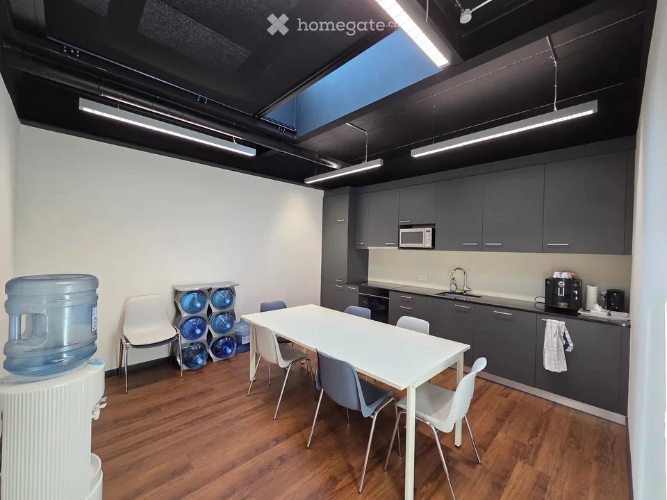 Modern offices of 177m2 to take over - Vieusseux district, Geneva - Construction 2025