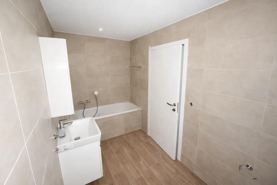 Neue 5.5-Zimmer-Wohnung im 1. Stock in Farvagny