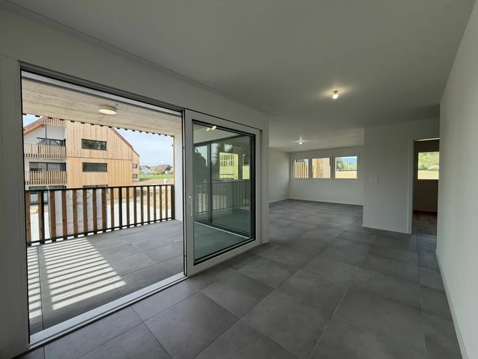 First rent offered! 2.5-room apartment on the 1st floor in Siselen