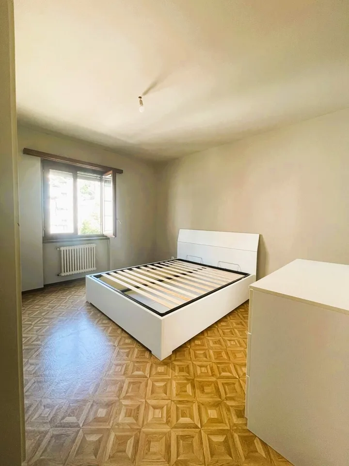 MENDRISIO 2,5 Lokale in strategischer Lage