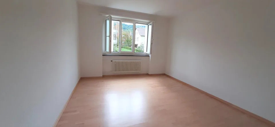 Age-appropriate 3-room cooperative apartment in Zürich Albisrieden