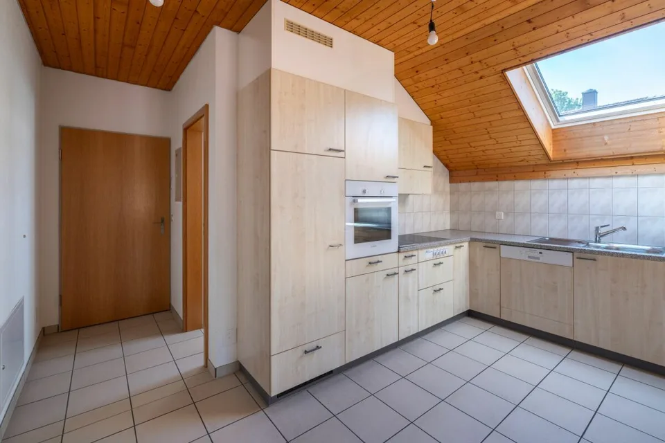 Charming 2.5-room apartment in Safnern
