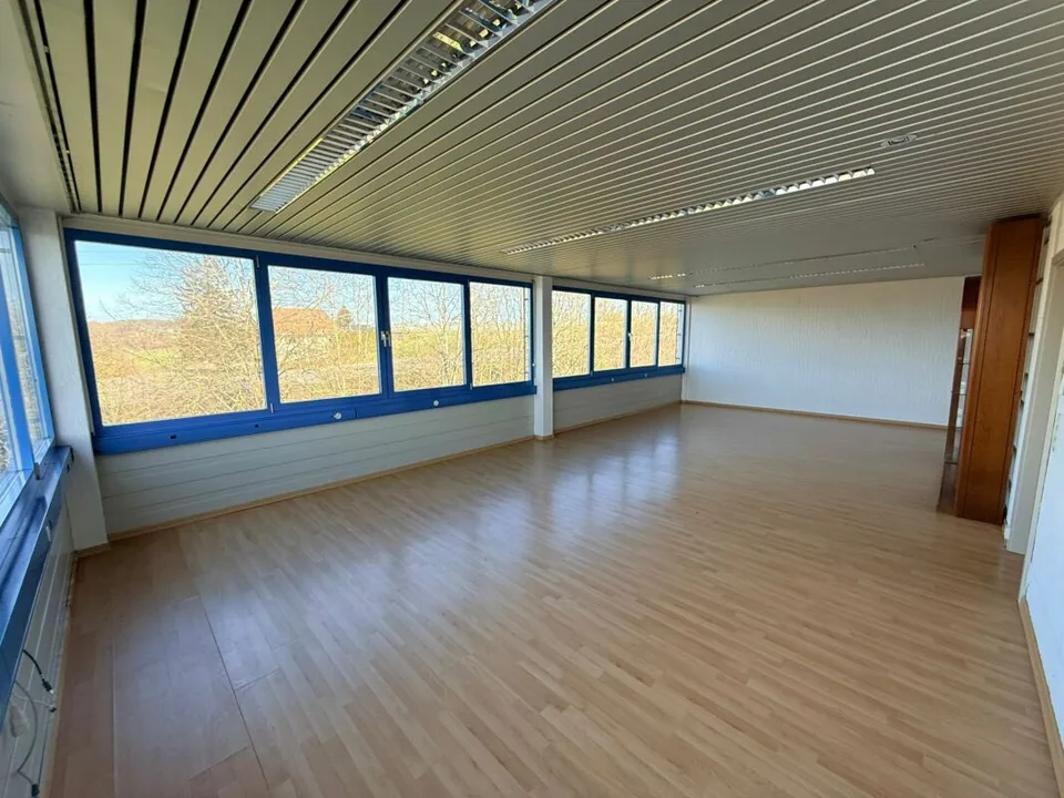 Appartamento di 4.5 locali a Ried Bei Kerzers