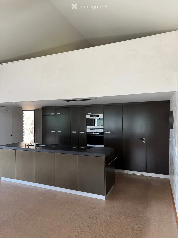 Prächtige 6.5-Zimmer-Villa in Corin-de-la-Crête – sofort verfügbar